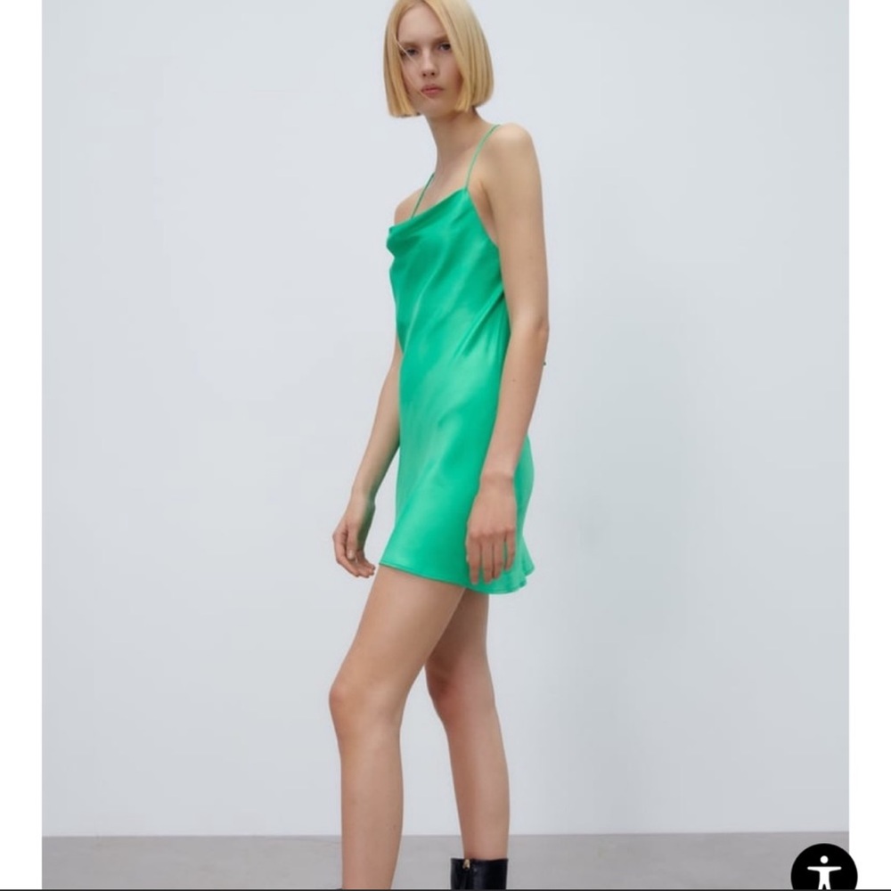 Favorite blogger Zara satin effect mini dress - Picture 6 of 8